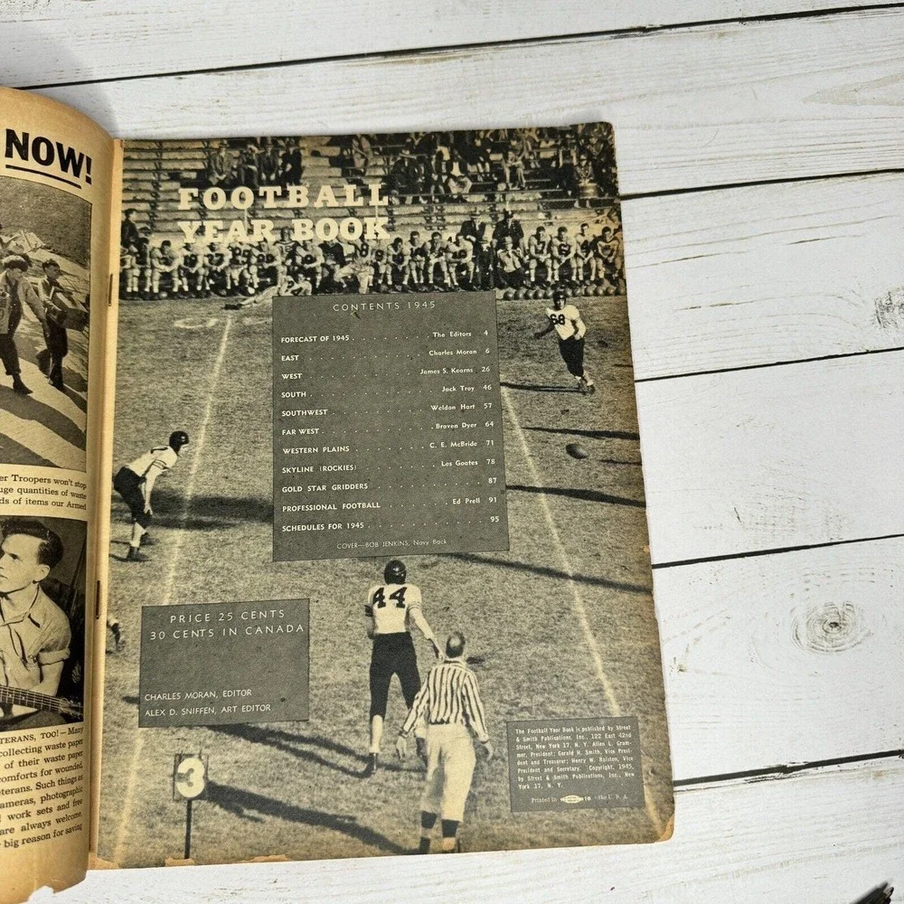 1945 Street & Smith's Football Pictorial Yearbook National Gridiron Review Vinta